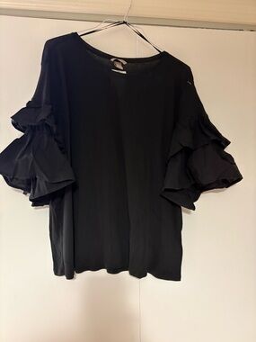 H&M Black Short Sleeve Ruffle Top